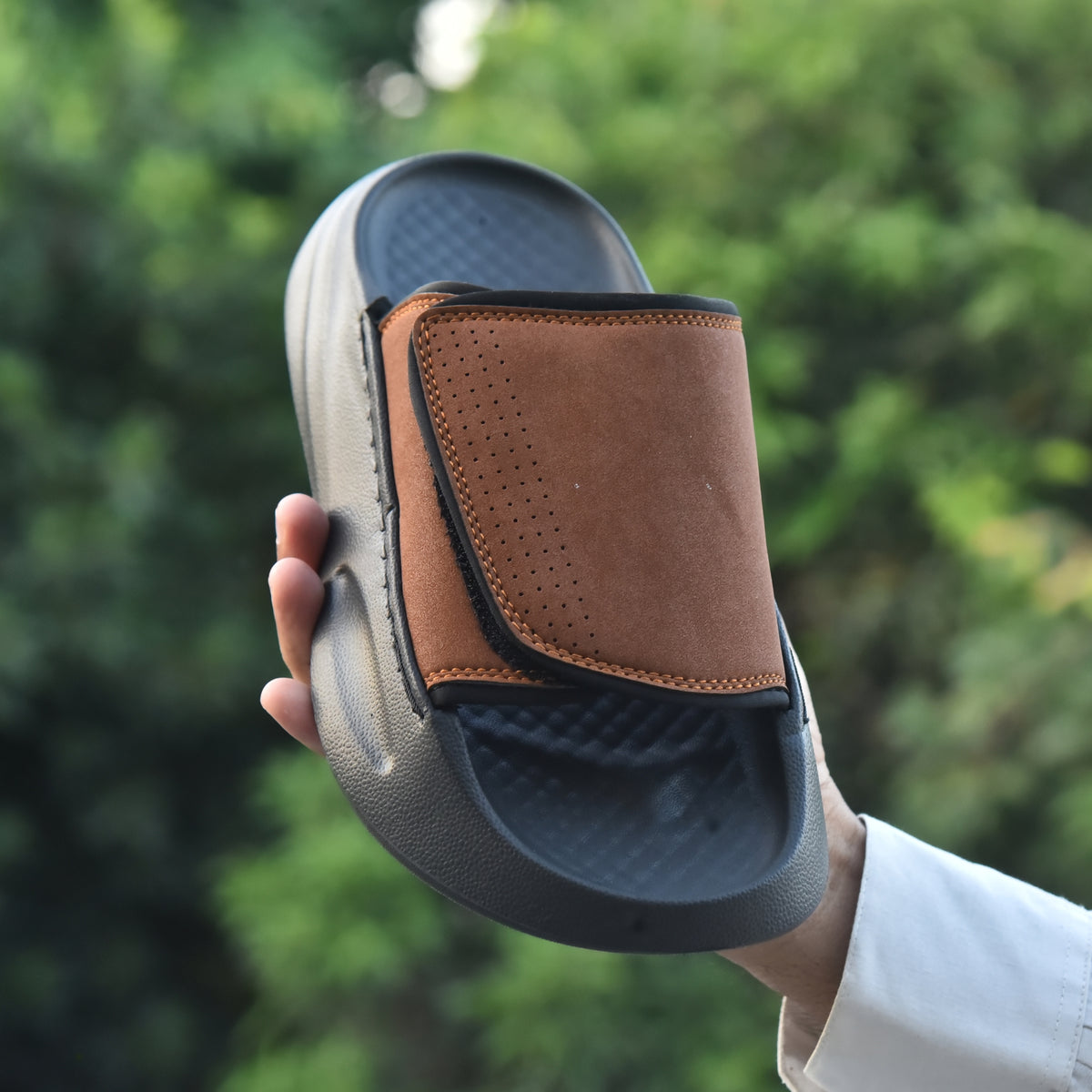 Z 111- Men’s Adjustable Comfort Slides – Matte Tan